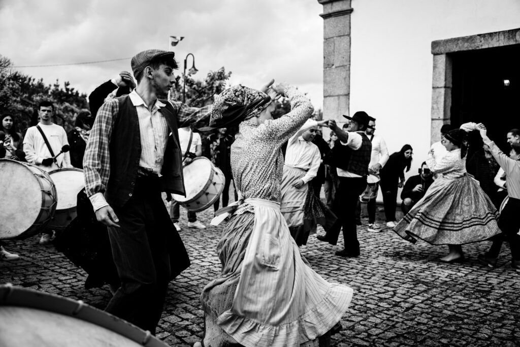 ALDEAR — interação entre artistas e habitantes