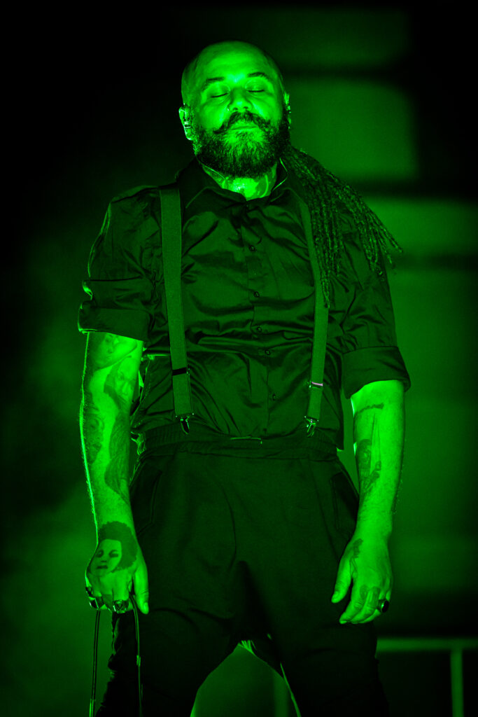 Retrato de Scúru Fitchádu em concerto